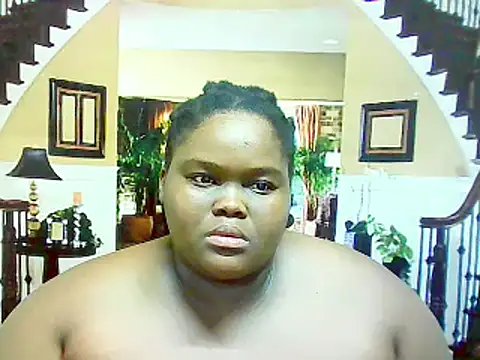 Snapshot of EbonyHotBuns chatting on March 5, 2025, 5:40 am EbonyHotBuns online show from March 5, 2025, 5:40 am