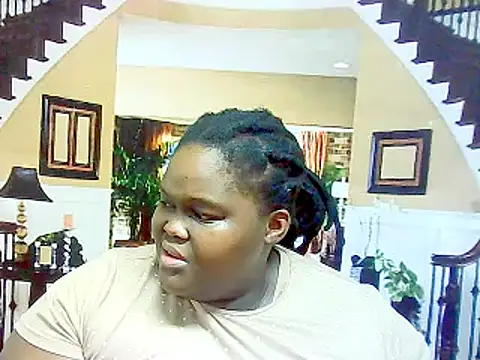 Snapshot of EbonyHotBuns chatting on March 7, 2025, 5:40 am EbonyHotBuns online show from March 7, 2025, 5:40 am