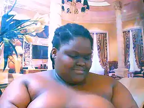 Snapshot of EbonyHotBuns chatting on September 17, 2025, 10:17 am EbonyHotBuns online show from September 17, 2025, 10:17 am