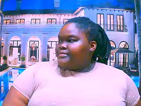 Snapshot of EbonyHotBuns chatting on September 26, 2025, 7:18 pm EbonyHotBuns online show from September 26, 2025, 7:18 pm