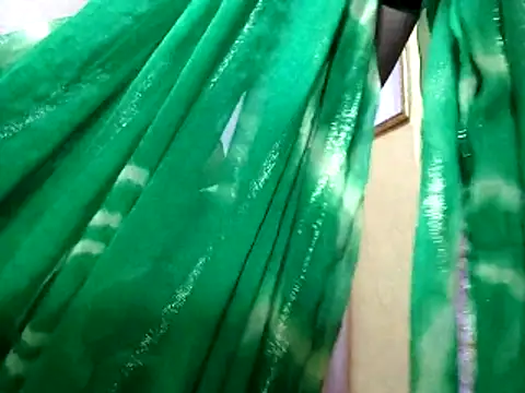 poojaxxx65 online show from December 13, 2025, 11:32 pm