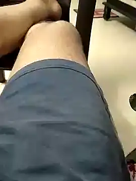 Snapshot of Happyman300 chatting on December 1, 2024, 7:47 pm Happyman300 online show from December 1, 2024, 7:47 pm