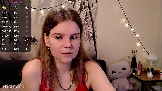 Snapshot of Moona_xx chatting on January 22, 2025, 9:21 pm Moona xx online show from January 22, 2025, 9:21 pm