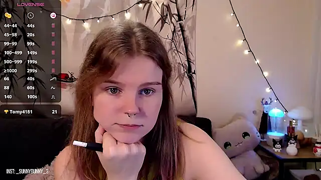 Snapshot of Moona_xx chatting on January 26, 2025, 10:02 pm Moona xx online show from January 26, 2025, 10:02 pm