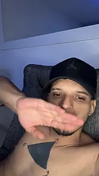 ArturoDelgado1 online show from April 20, 2026, 1:30 am