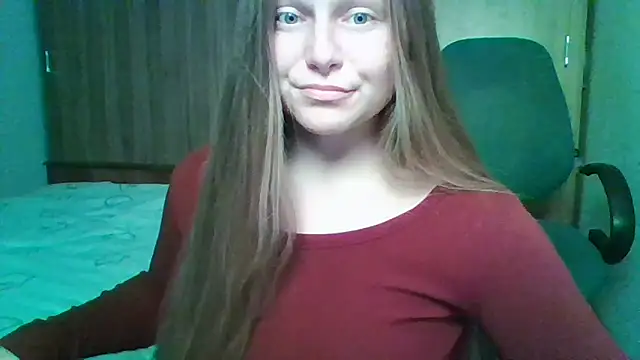 Evasapples online show from October 30, 2025, 3:57 pm