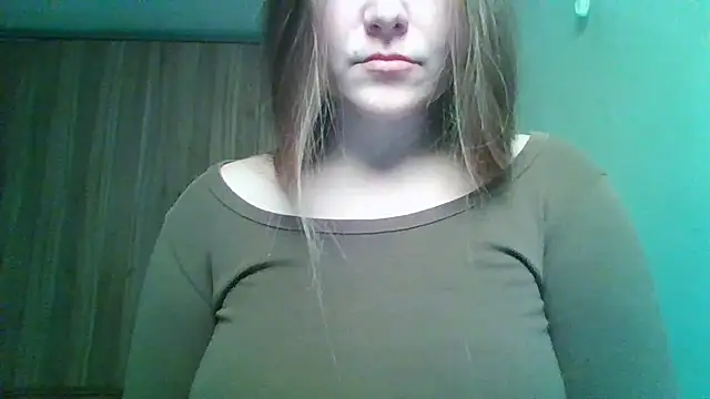 Evasapples online show from March 14, 2026, 11:43 pm