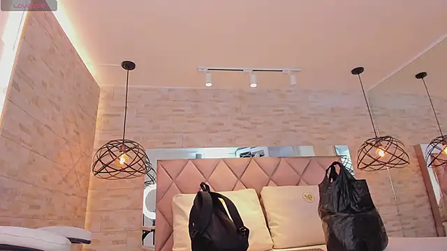 dorothy vegga online show from February 25, 2025, 2:58 am