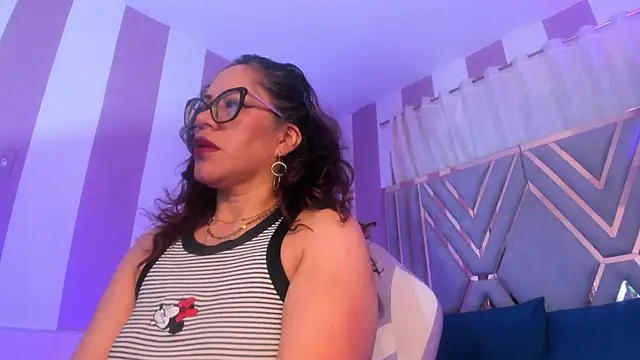 maria paulac online show from March 8, 2025, 6:10 am