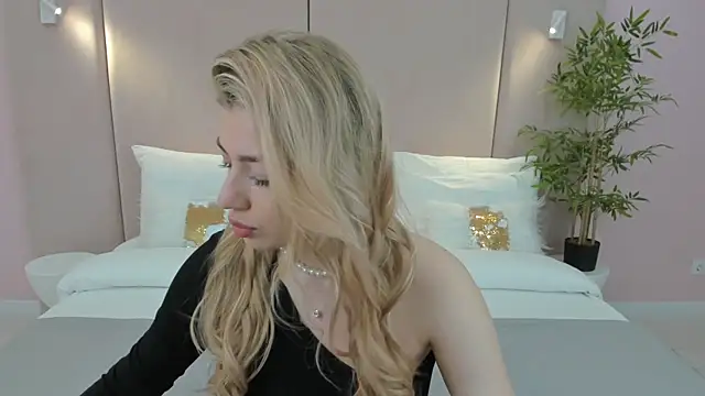 HelenaMorgan online show from February 7, 2025, 3:01 am