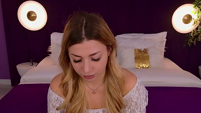 HelenaMorgan online show from September 26, 2025, 3:10 am