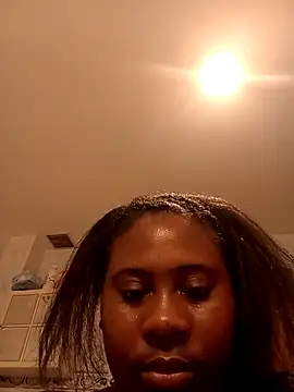 KennyBigWoman online show from September 17, 2025, 8:32 pm