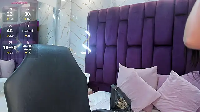 emma carterr1 online show from April 9, 2026, 5:18 pm