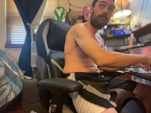 Snapshot of slutty_guy12 chatting on January 28, 2025, 4:08 pm slutty guy12 online show from January 28, 2025, 4:08 pm