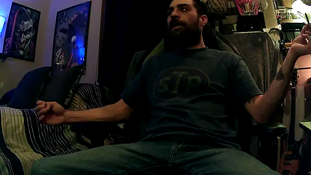 Snapshot of slutty_guy12 chatting on February 12, 2025, 12:37 am slutty guy12 online show from February 12, 2025, 12:37 am