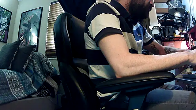 Snapshot of slutty_guy12 chatting on February 23, 2025, 6:34 pm slutty guy12 online show from February 23, 2025, 6:34 pm