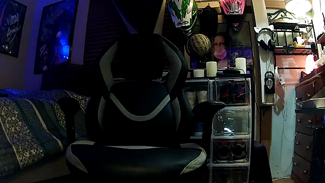 Snapshot of slutty_guy12 chatting on February 25, 2025, 4:14 am slutty guy12 online show from February 25, 2025, 4:14 am