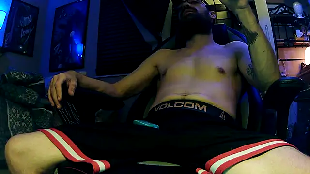 Snapshot of slutty_guy12 chatting on February 28, 2025, 4:54 am slutty guy12 online show from February 28, 2025, 4:54 am