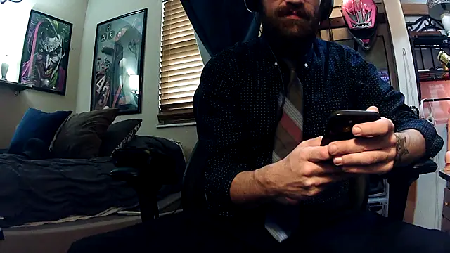 Snapshot of slutty_guy12 chatting on March 3, 2025, 8:43 pm slutty guy12 online show from March 3, 2025, 8:43 pm