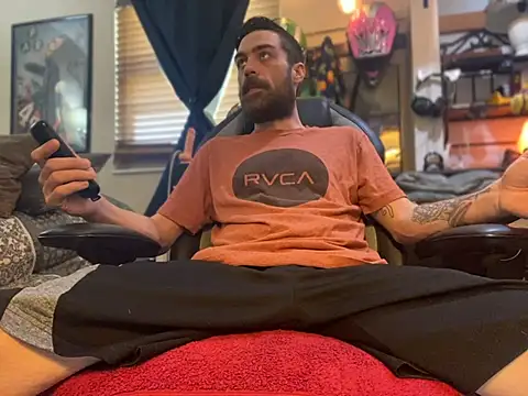 Snapshot of slutty_guy12 chatting on March 14, 2025, 4:19 pm slutty guy12 online show from March 14, 2025, 4:19 pm