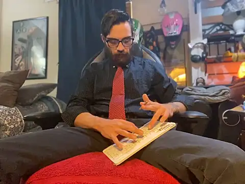 Snapshot of slutty_guy12 chatting on March 14, 2025, 7:23 pm slutty guy12 online show from March 14, 2025, 7:23 pm