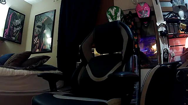 Snapshot of slutty_guy12 chatting on March 15, 2025, 8:54 pm slutty guy12 online show from March 15, 2025, 8:54 pm