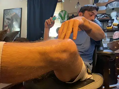 Snapshot of slutty_guy12 chatting on March 18, 2025, 7:20 pm slutty guy12 online show from March 18, 2025, 7:20 pm