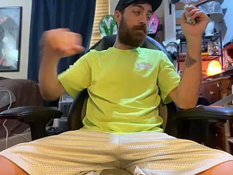 Snapshot of slutty_guy12 chatting on March 20, 2025, 4:53 pm slutty guy12 online show from March 20, 2025, 4:53 pm