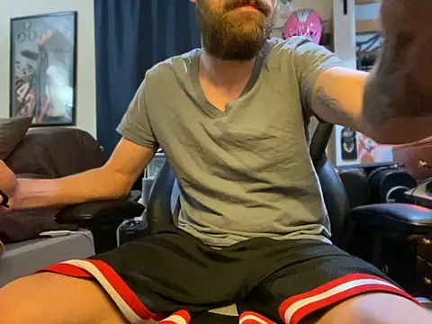 Snapshot of slutty_guy12 chatting on March 22, 2025, 12:49 am slutty guy12 online show from March 22, 2025, 12:49 am