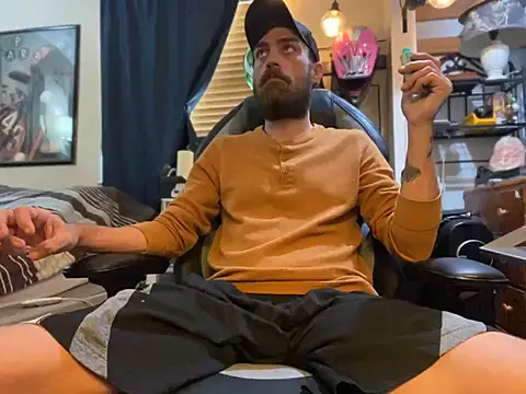 Snapshot of slutty_guy12 chatting on March 22, 2025, 4:26 pm slutty guy12 online show from March 22, 2025, 4:26 pm