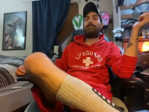 Snapshot of slutty_guy12 chatting on March 23, 2025, 12:26 am slutty guy12 online show from March 23, 2025, 12:26 am