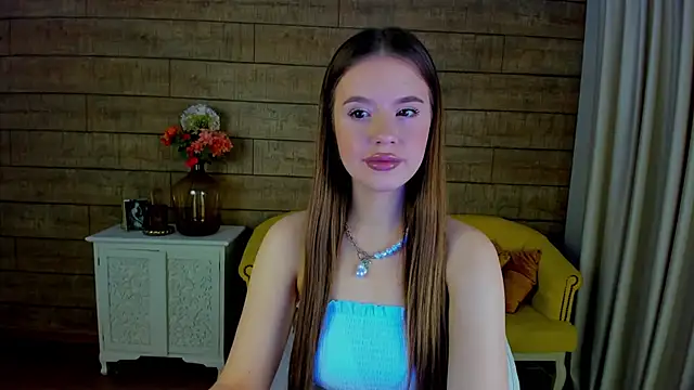 MilanaBalmain online show from January 22, 2025, 4:23 pm