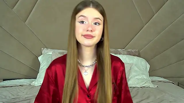 MilanaBalmain online show from February 3, 2025, 10:47 am