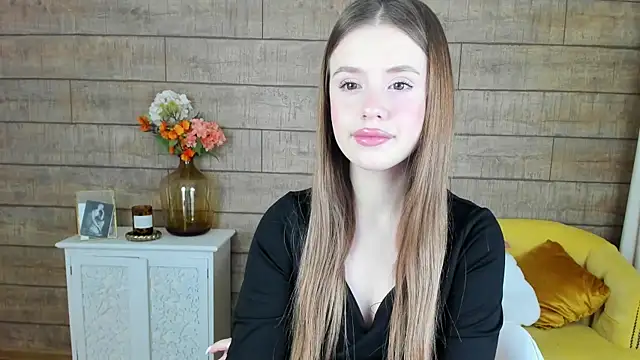 MilanaBalmain online show from February 10, 2025, 5:25 am