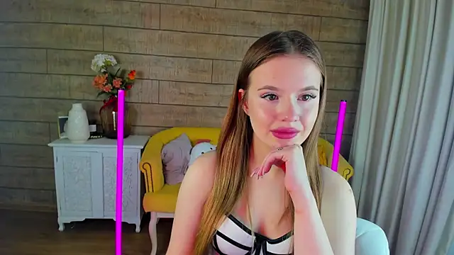 MilanaBalmain online show from February 24, 2025, 12:37 pm