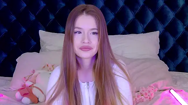 MilanaBalmain online show from February 25, 2025, 10:47 am