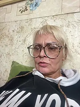 Gardener of Illusions online show from March 6, 2025, 8:27 pm