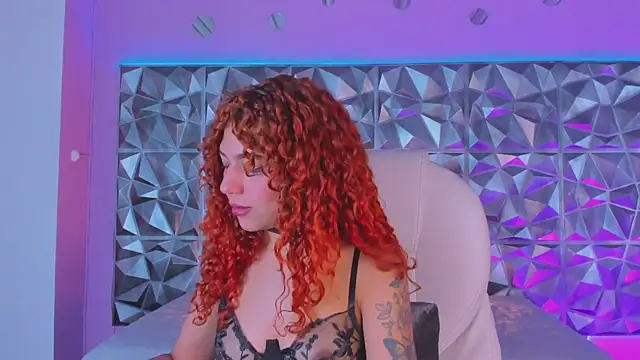 keendaall online show from March 12, 2025, 6:51 am