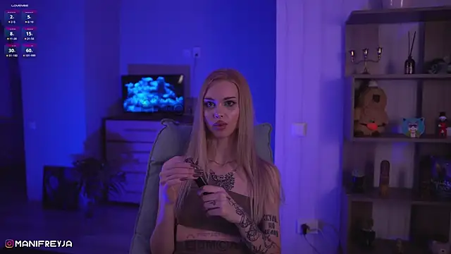 ManiFreyja online show from December 14, 2024, 2:01 am