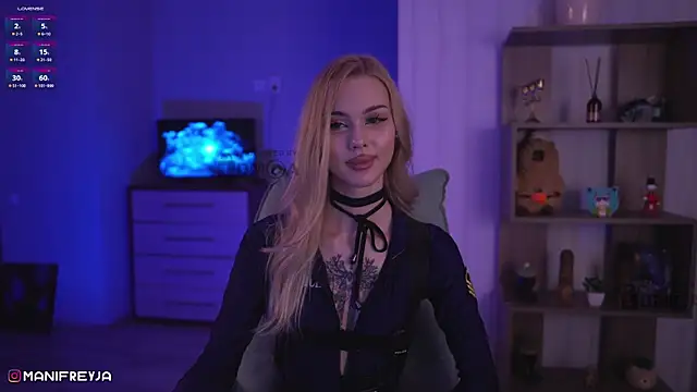 ManiFreyja online show from December 24, 2024, 3:05 am