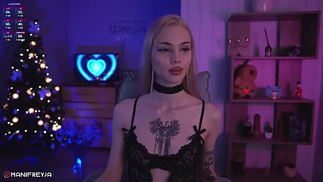 ManiFreyja online show from January 6, 2025, 9:22 pm