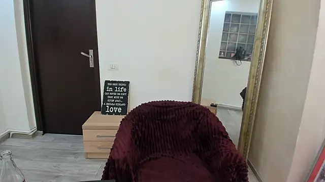 Snapshot of Kathy_Evvy chatting on February 28, 2025, 1:37 am Kathy Evvy online show from February 28, 2025, 1:37 am