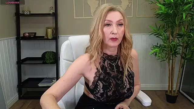 LadyLeea online show from January 22, 2025, 9:02 am