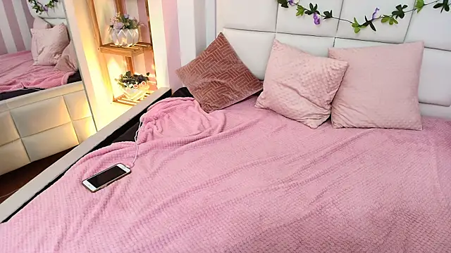 MadisonWhiite online show from January 10, 2025, 6:53 am