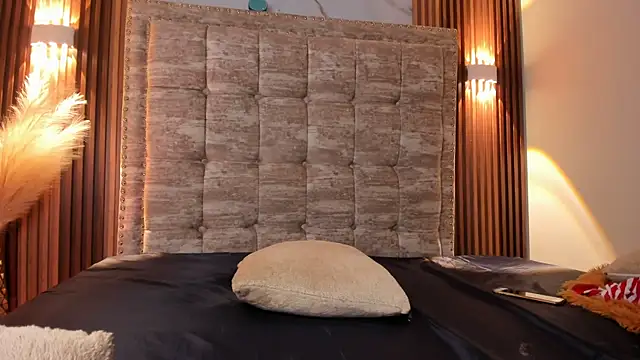 MadisonWhiite online show from January 12, 2025, 9:51 am