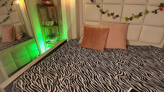 MadisonWhiite online show from January 18, 2025, 8:40 pm