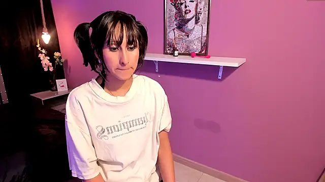 MadisonWhiite online show from February 21, 2025, 8:51 am