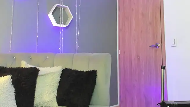 MadisonWhiite online show from March 17, 2025, 10:17 am