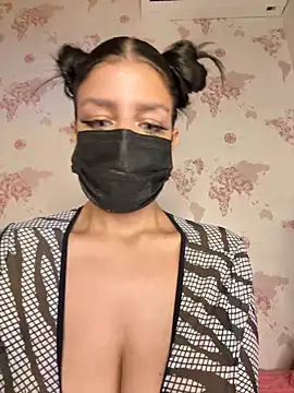 shanelle0 online show from October 9, 2025, 6:06 pm