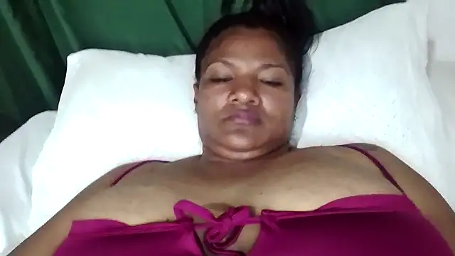 Snapshot of alejandraboobs07 chatting on March 10, 2026, 2:05 am alejandraboobs07 online show from March 10, 2026, 2:05 am